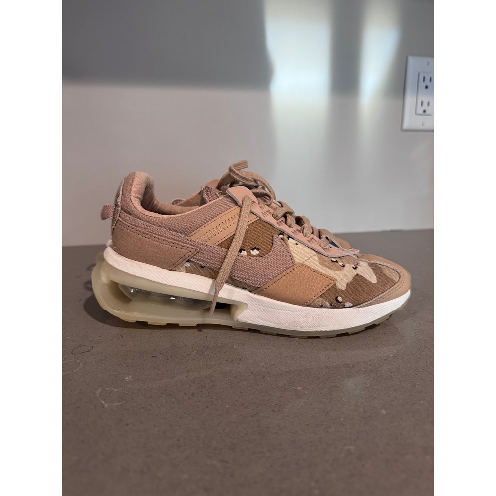 - Nike Air Max Pre-Day SE Desert Camo Womens 6